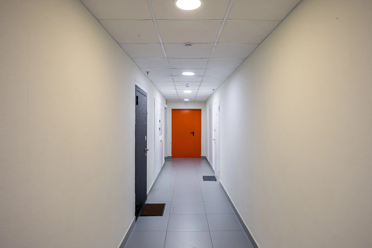 Квартира Студия на 30-ом Этаже с Видом на Лес