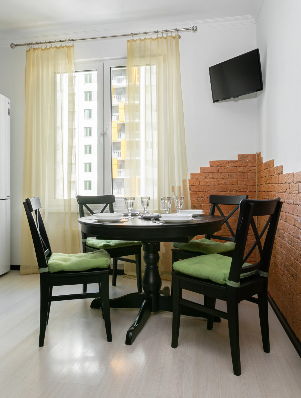 Квартира рядом с Озерами и Парками в Новом ЖК София