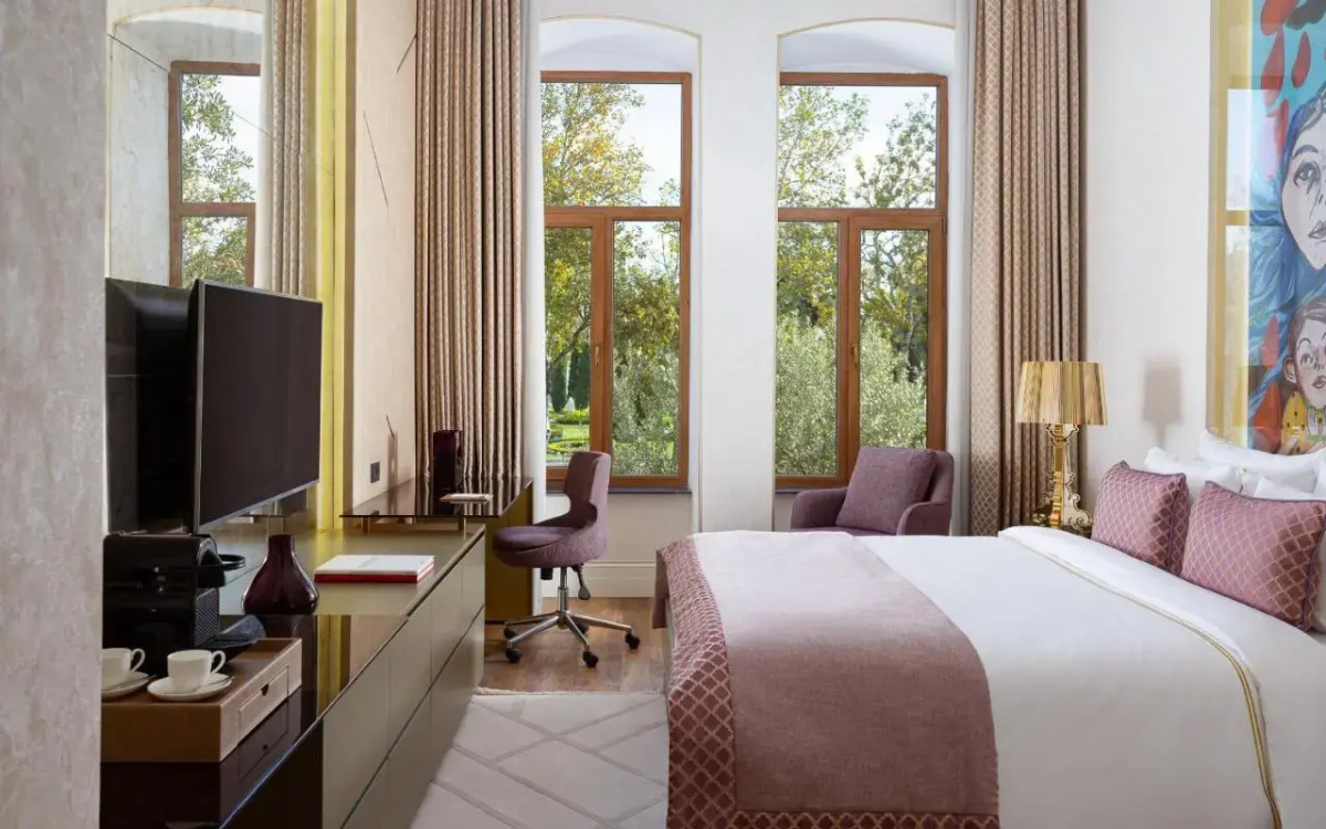 Отель Art Gallery