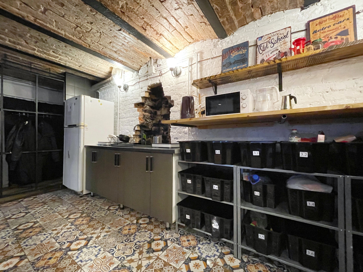 Хостел BookCase Hotel&Hostel