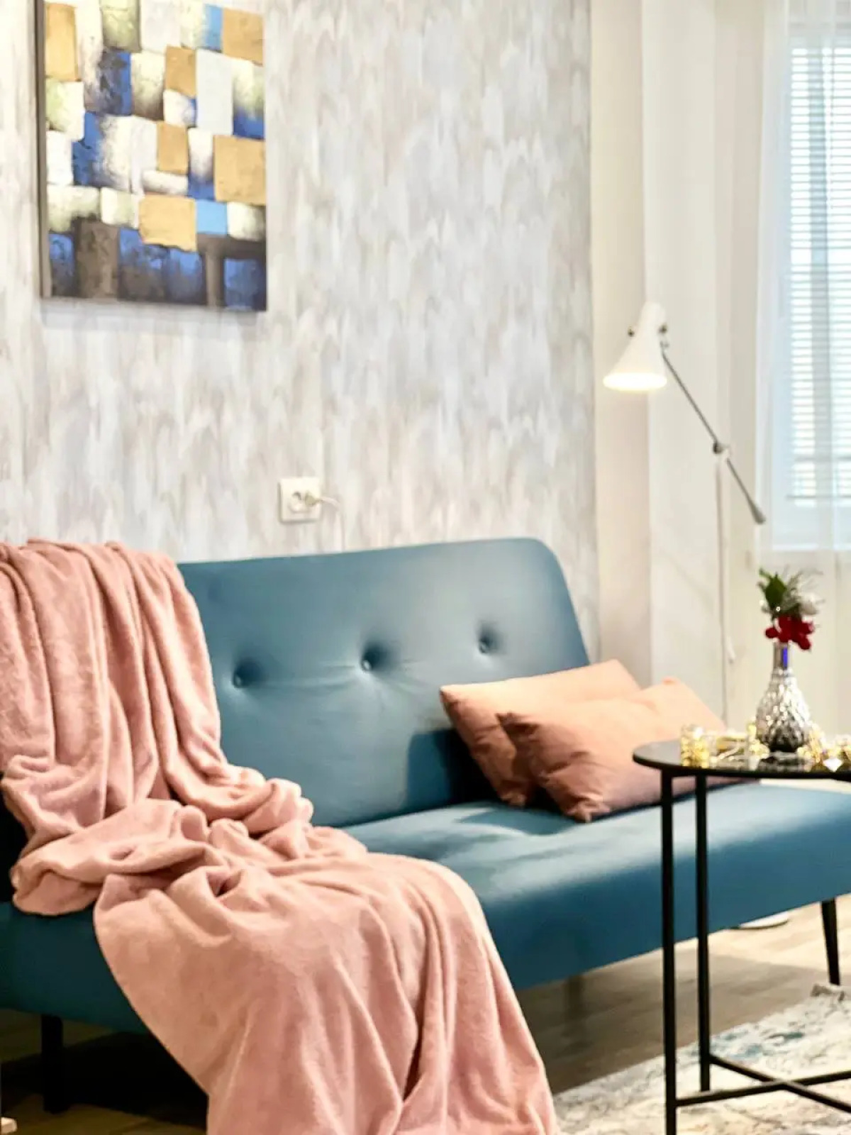 Квартира Просторная с Балконом на Строителей 2