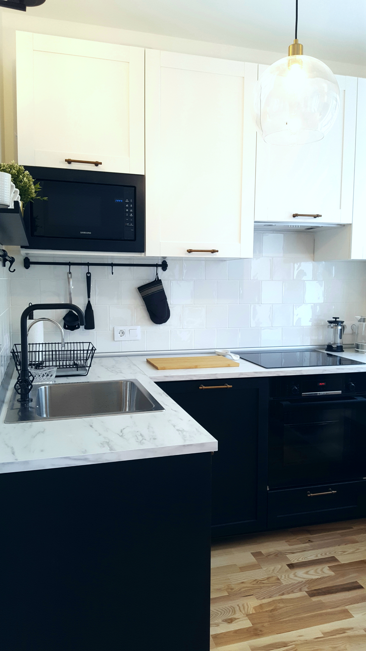 Квартира с прекрасными видами в центре Академгородка