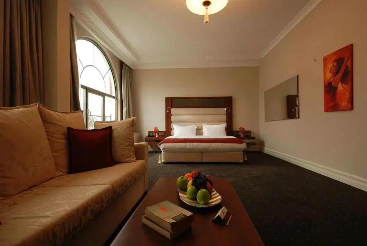 Отель Batumi World Palace