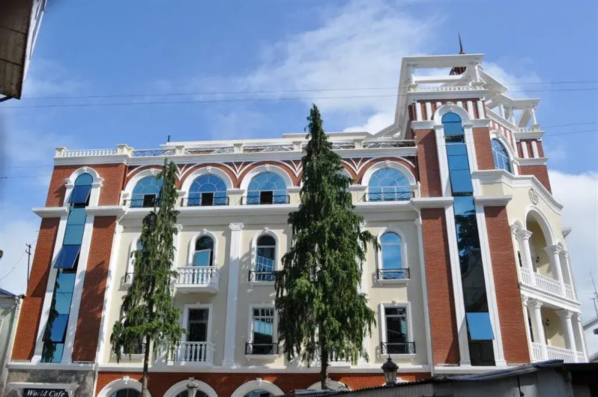 Отель Batumi World Palace