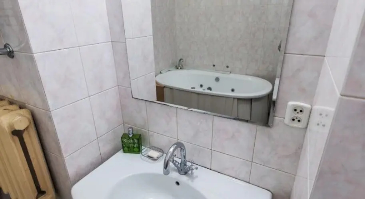 Artist on Krasnye Vorota