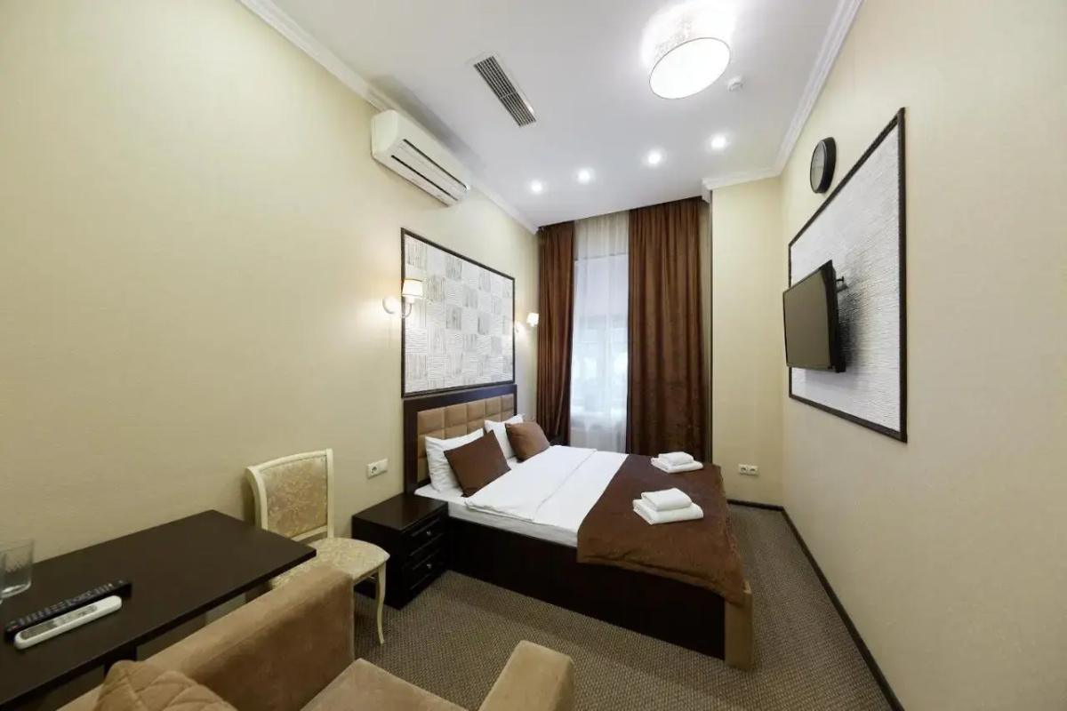 Loro Hotel
