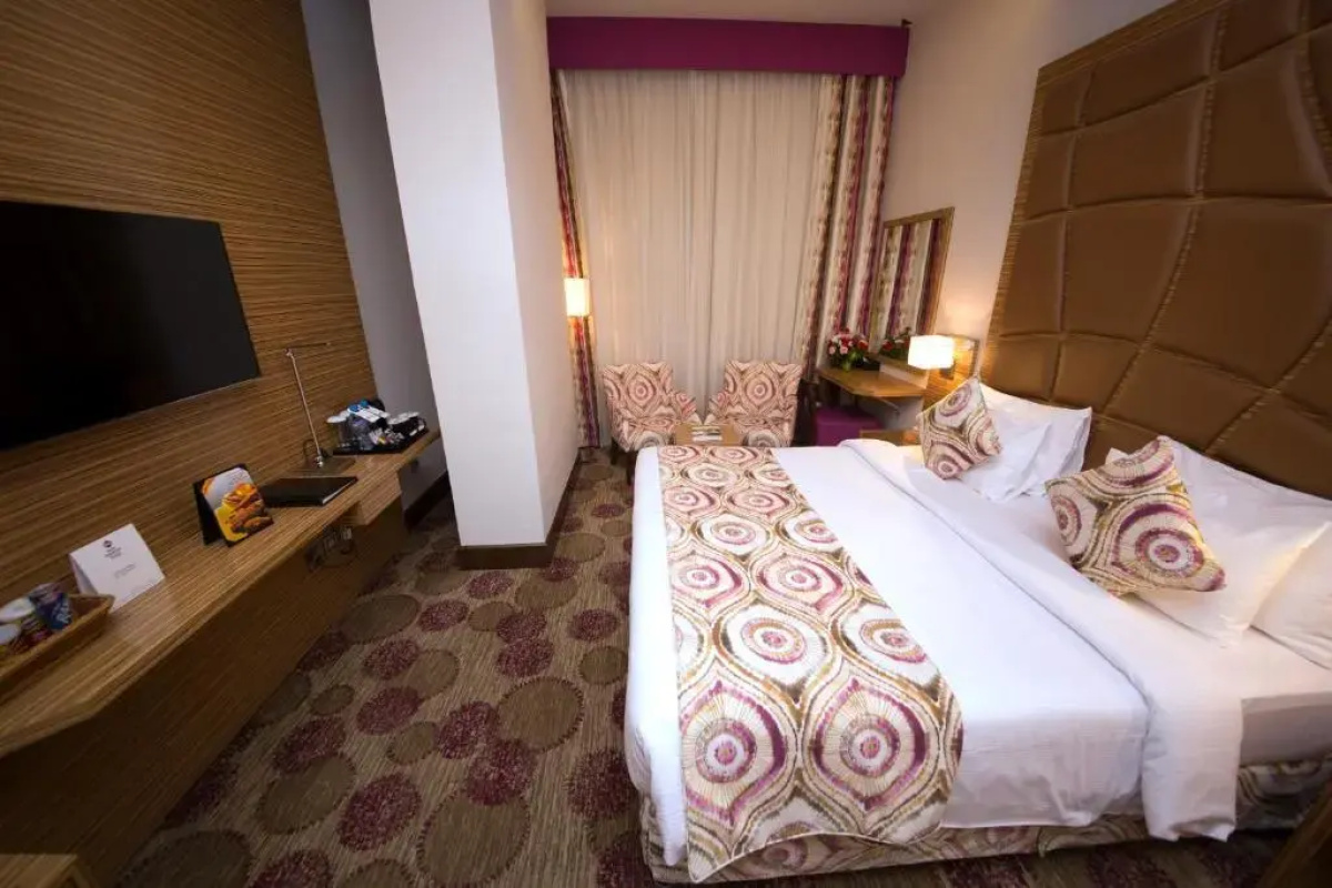 Best Western Plus: Pearl Creek Hotel
