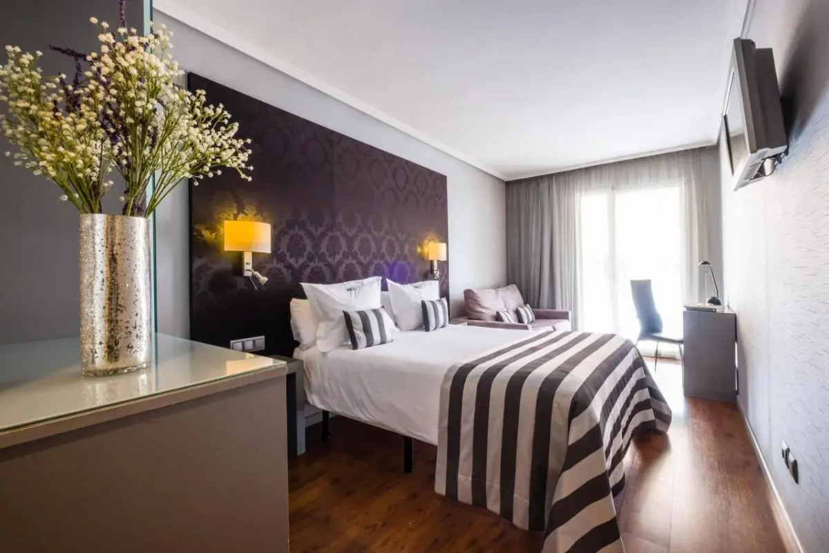 Hotel Num