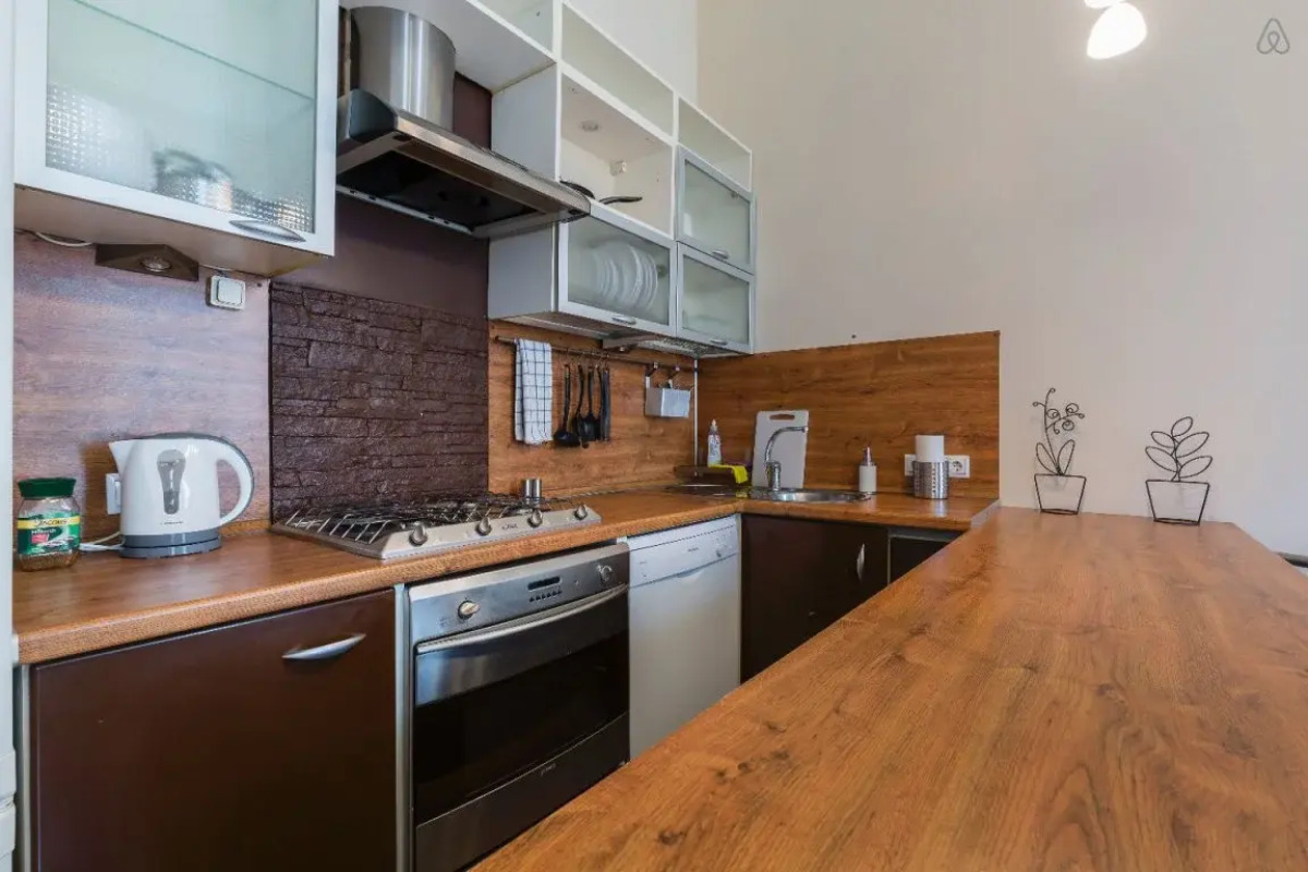 Na Petrogradke Apartments