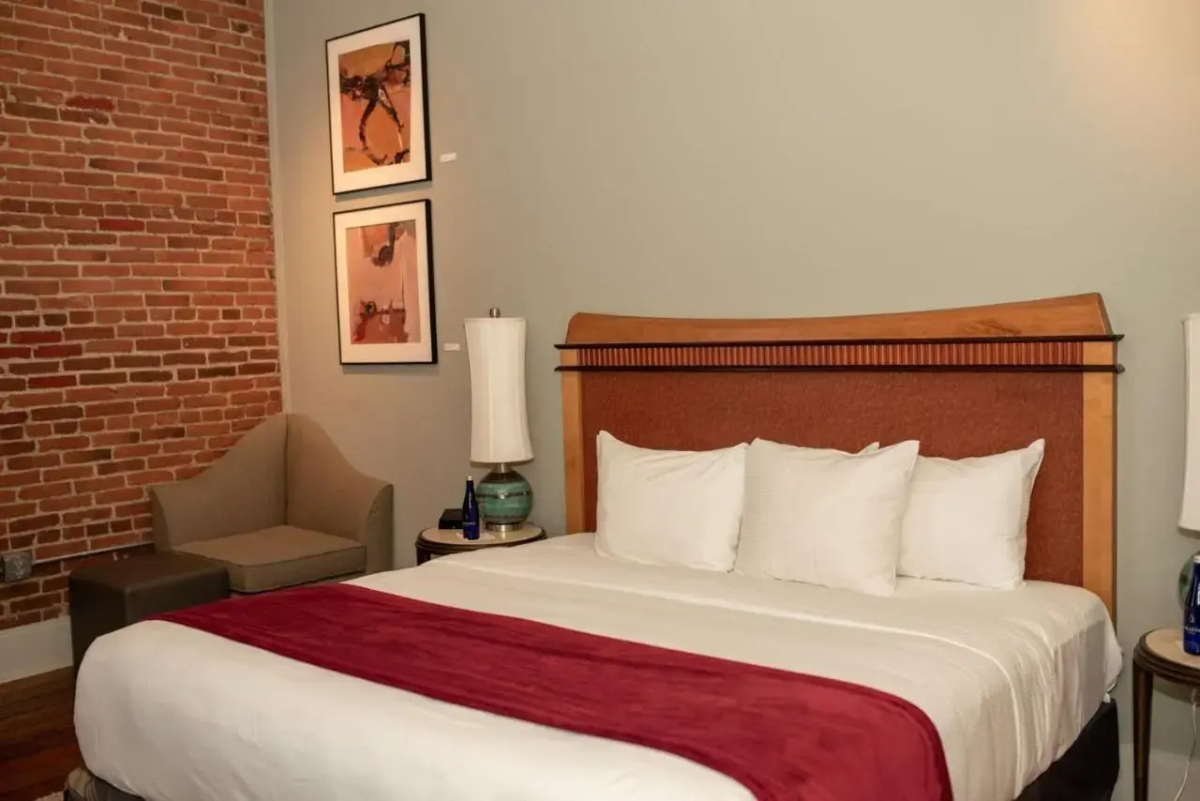 Lancaster Arts Hotel