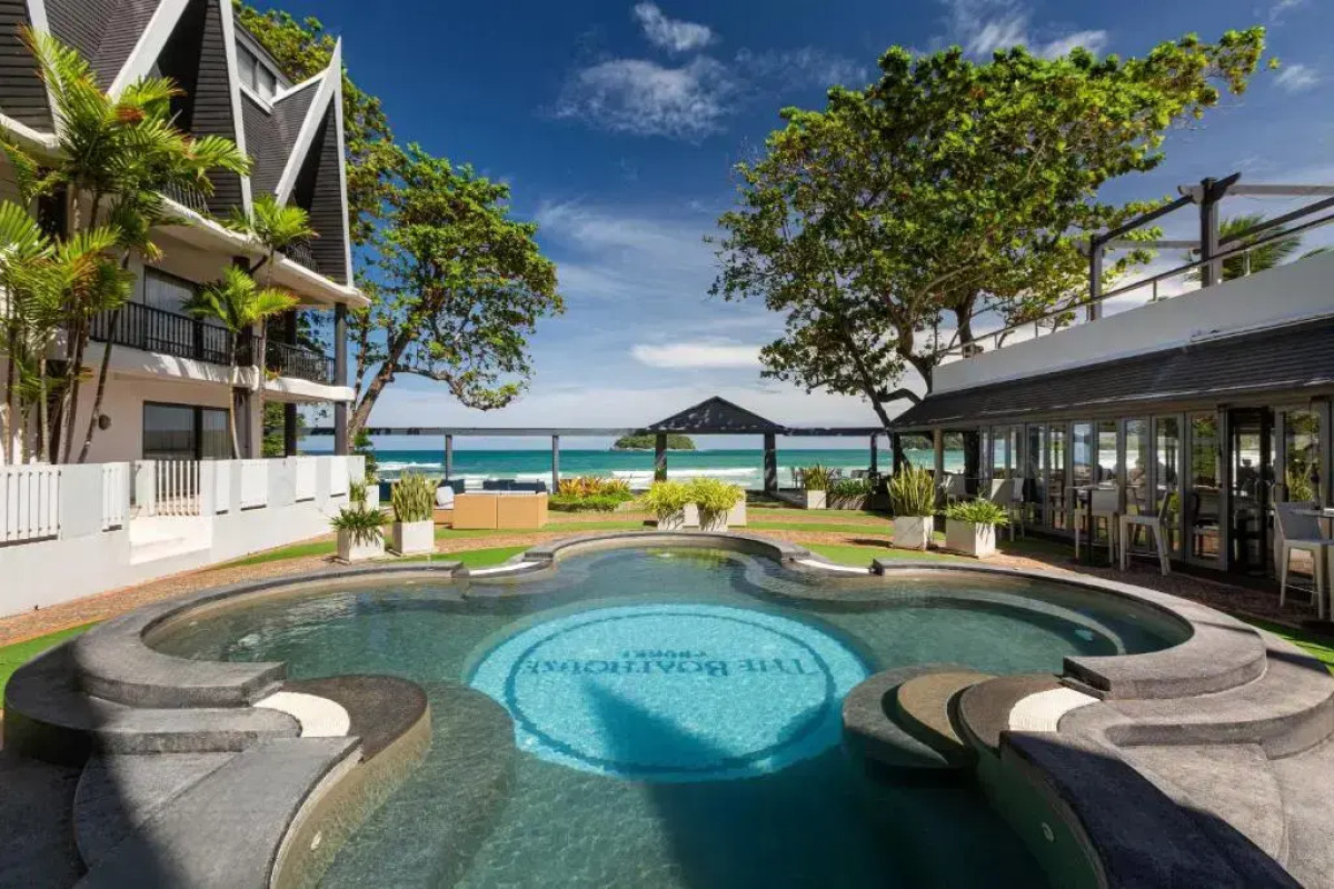 Отель The Boathouse Phuket