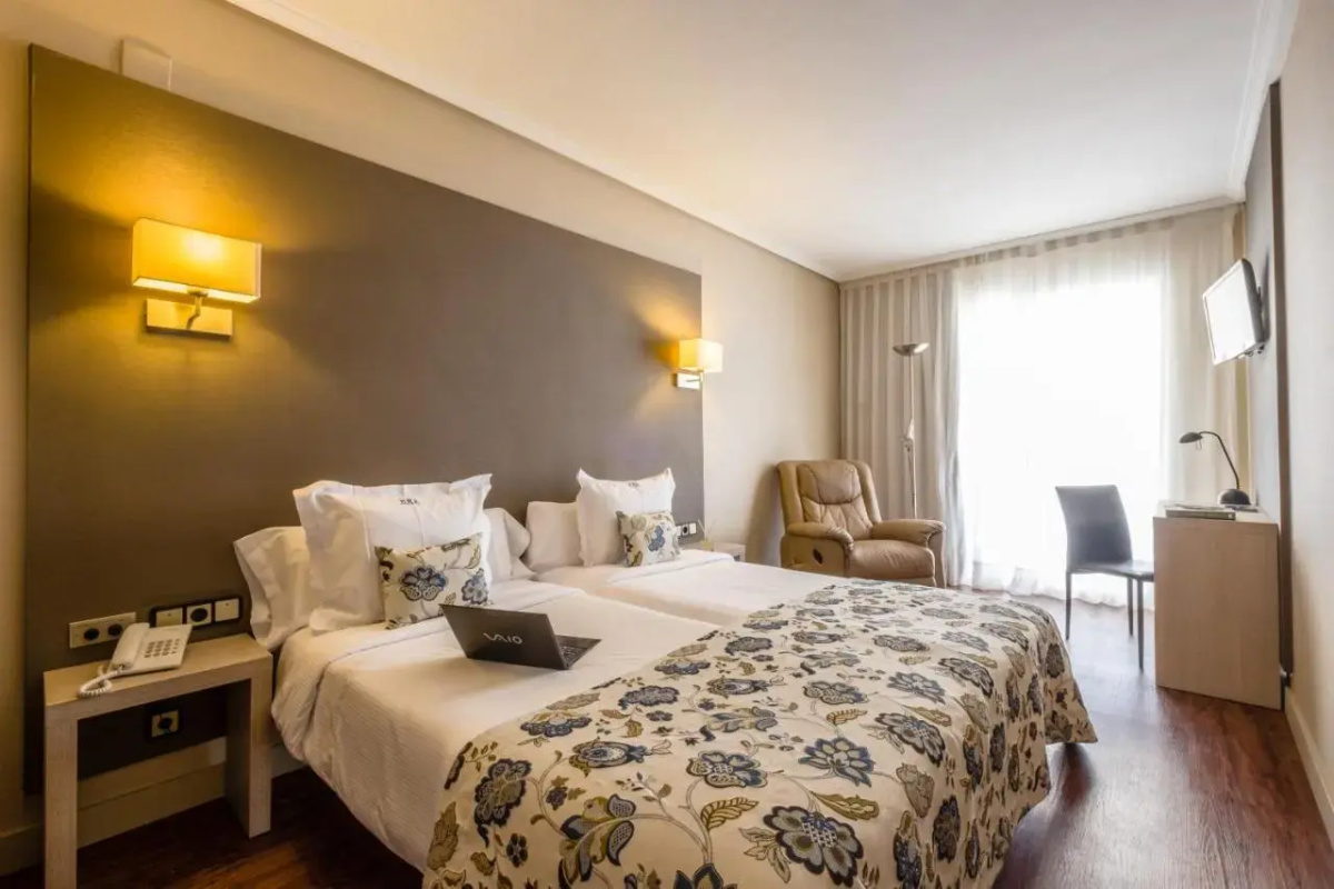 Hotel Num