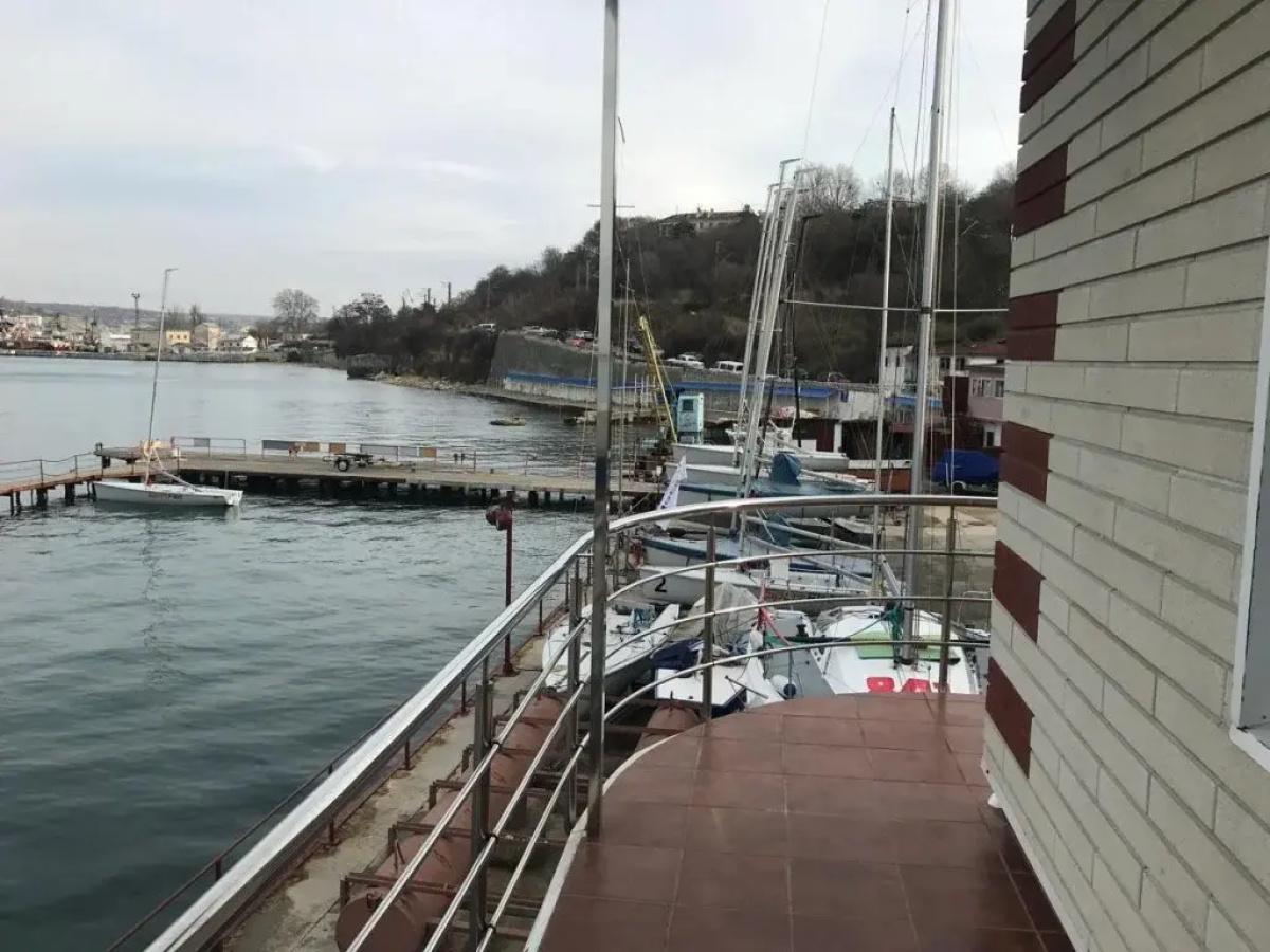 Ushakova Balka Yacht Club