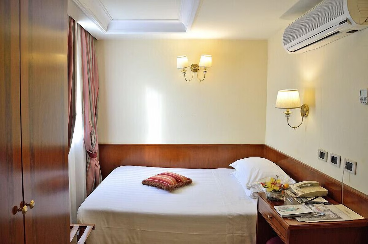 Hotel Homs