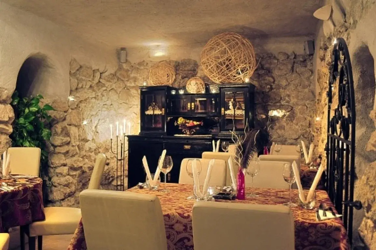 Hotel Ester