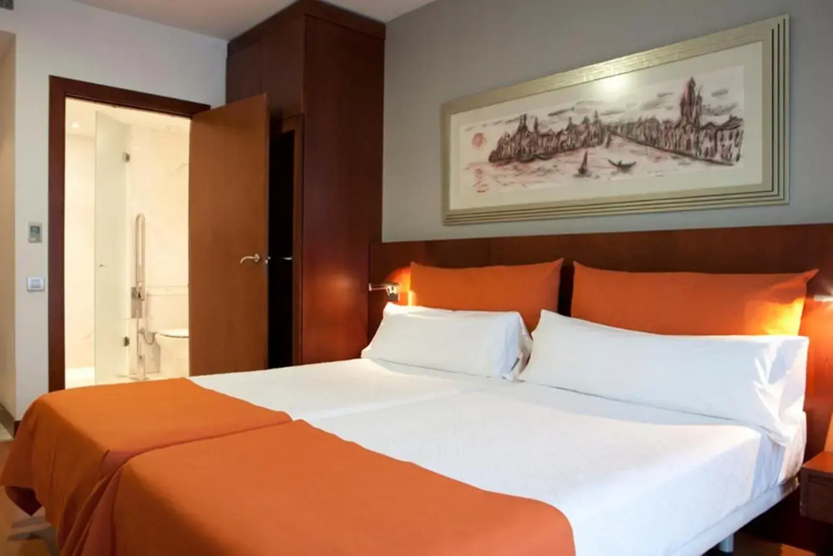Отель Eurohotel Barcelona Gran Via Fira