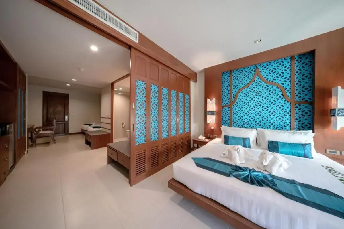 Отель Rawai Palm Beach Resort