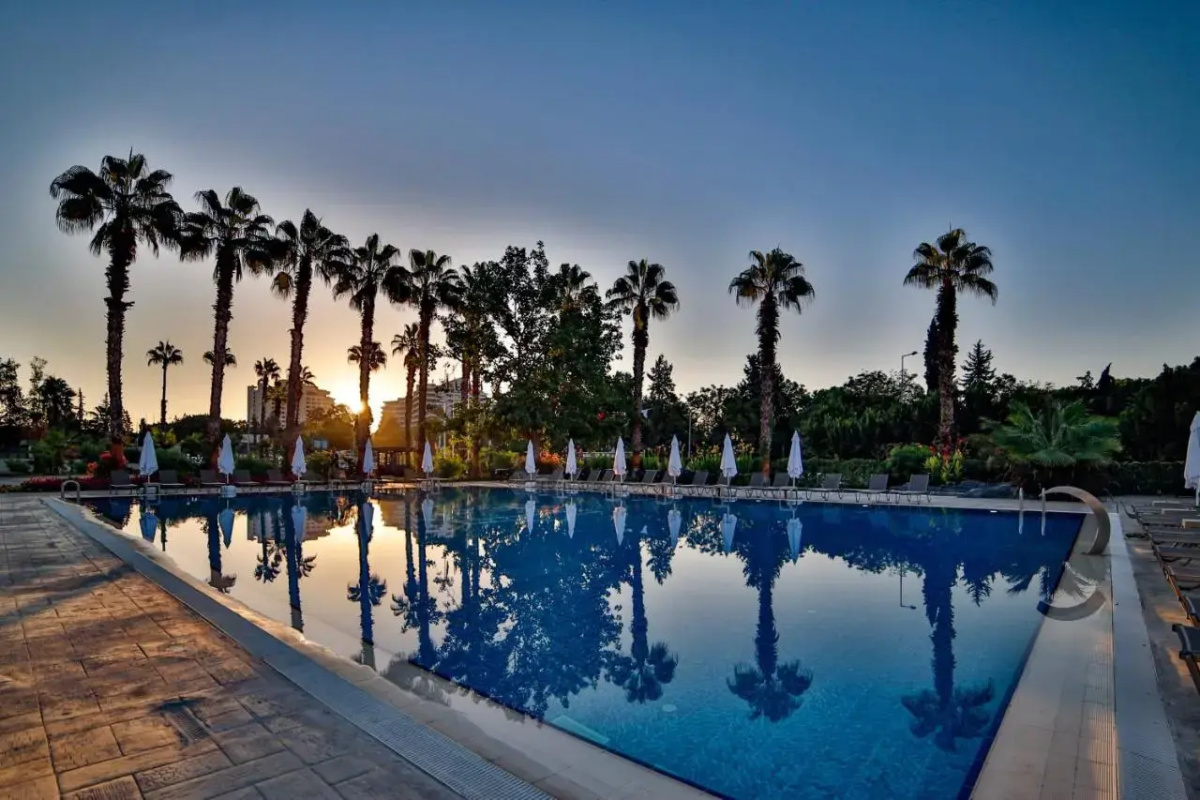 Nashira City Resort