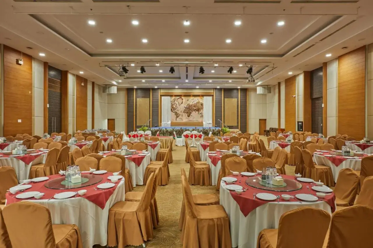 Welcome World Beachfront Resort