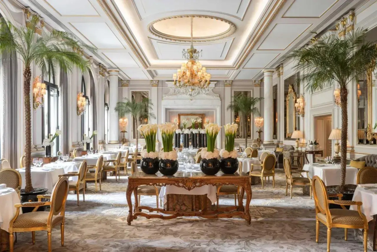 Отель Four Seasons George V