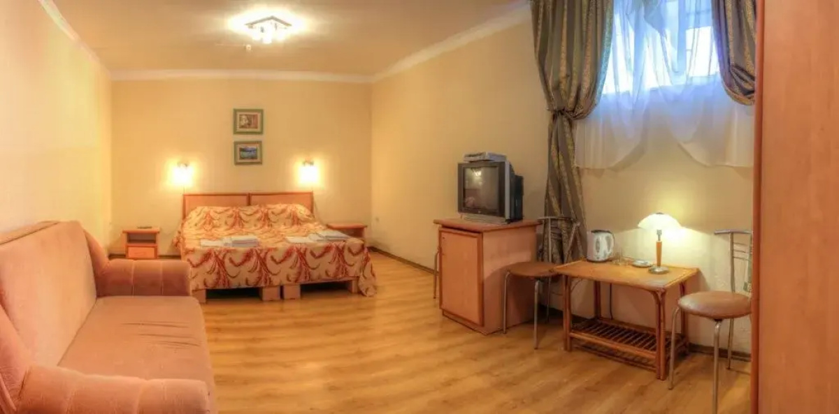 Hotel Yarkiy bereg