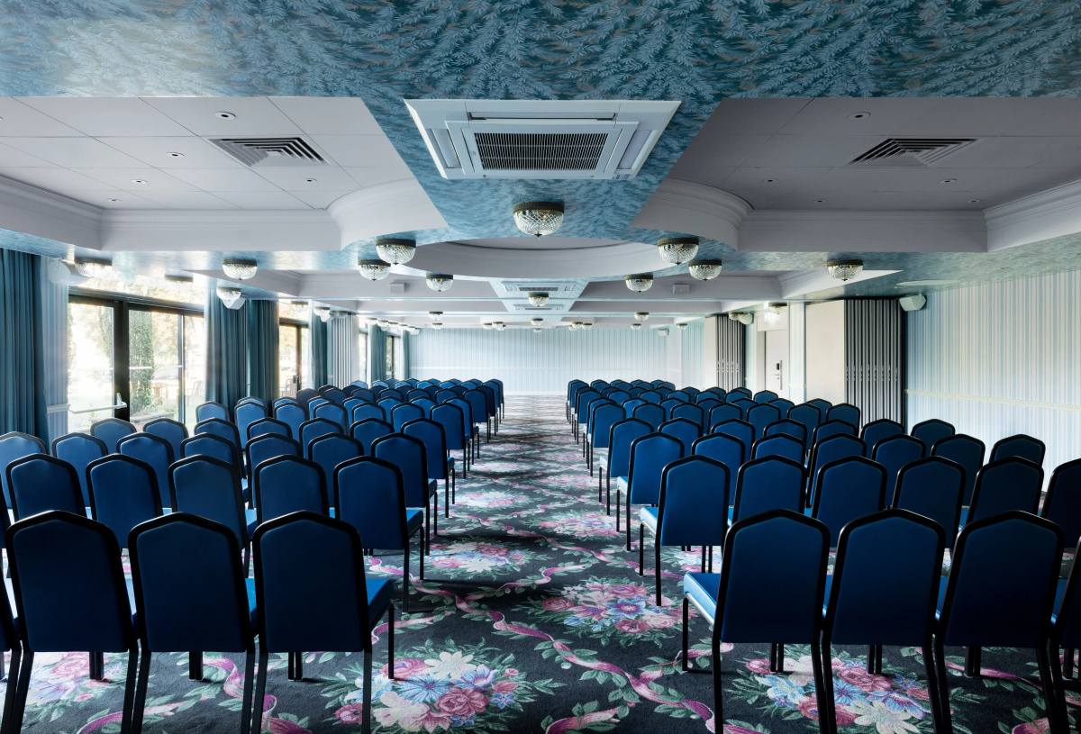 Отель Graduate by Hilton Cambridge