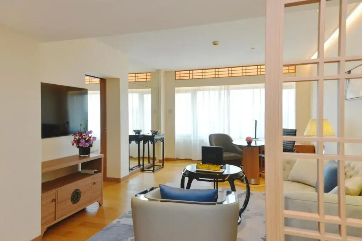 Отель The Garden Hotel Guangzhou