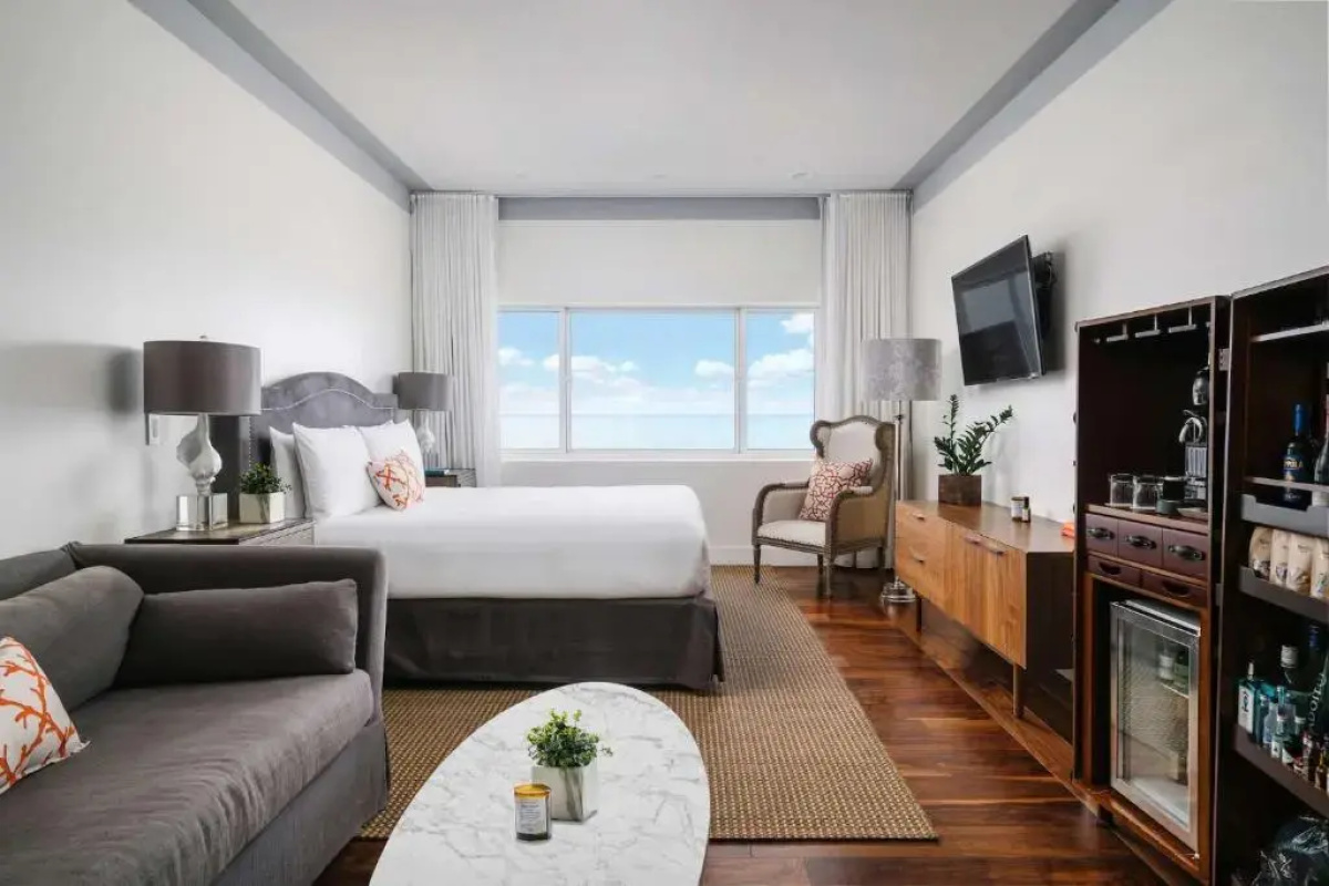 Nautilus Sonesta Miami Beach