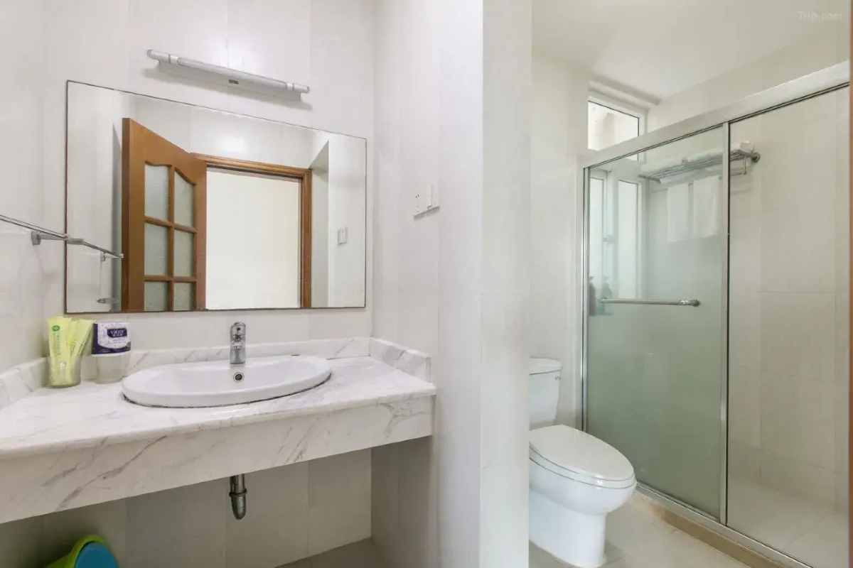 Sanya Hai Hua Apartment