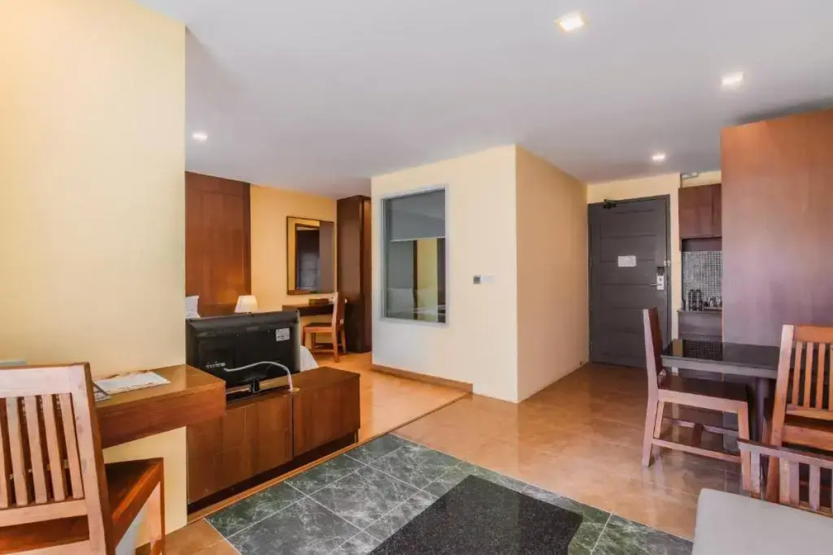 Отель Elite Suites Patong
