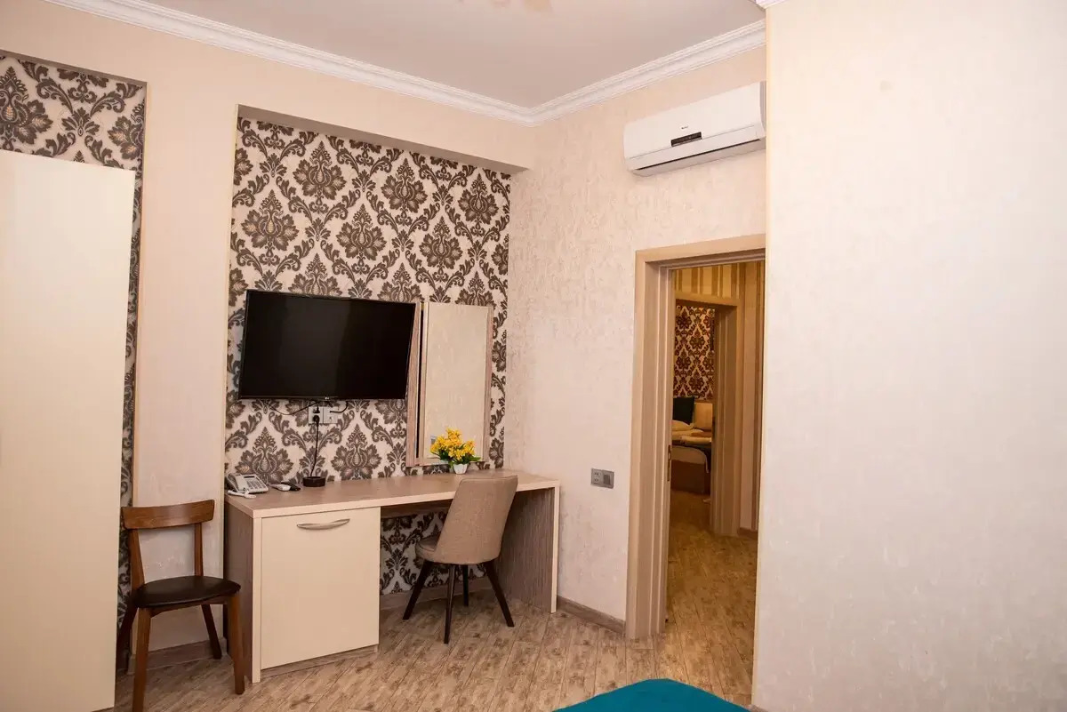 Отель Sebail Inn