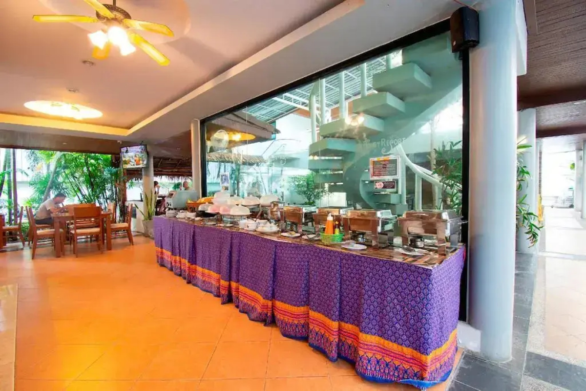 Honey Resort