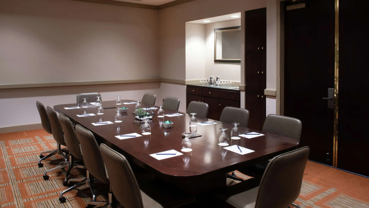 DoubleTree Suites by Hilton Hotel Philadelphia West