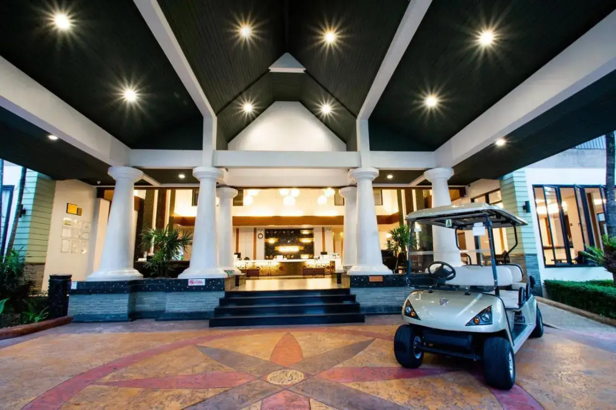 Peach Hill Resort