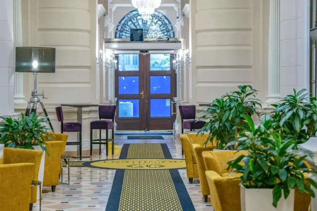 Hotel President