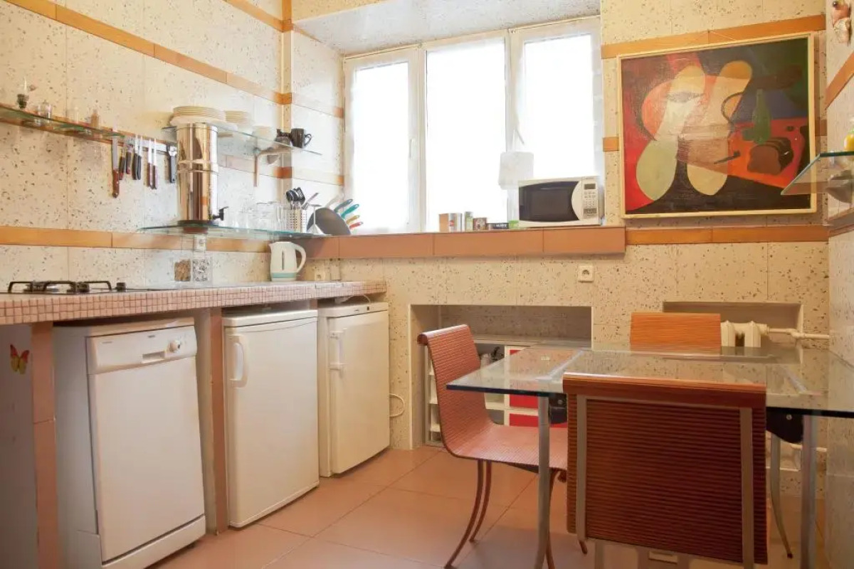 KvartiraSvobodna na Komsomol'skoj Apartaments