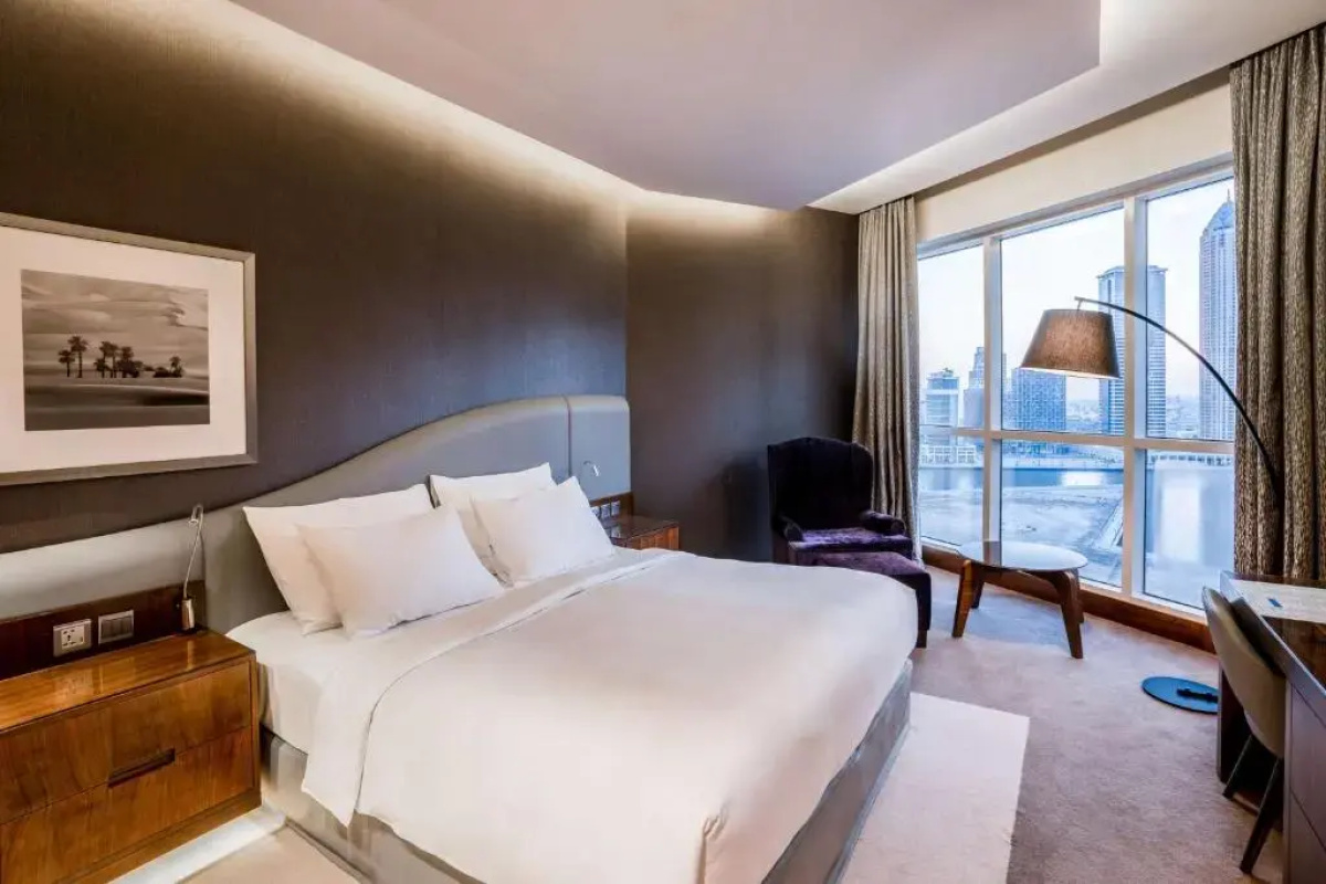 Radisson Blu Hotel, Dubai Waterfront