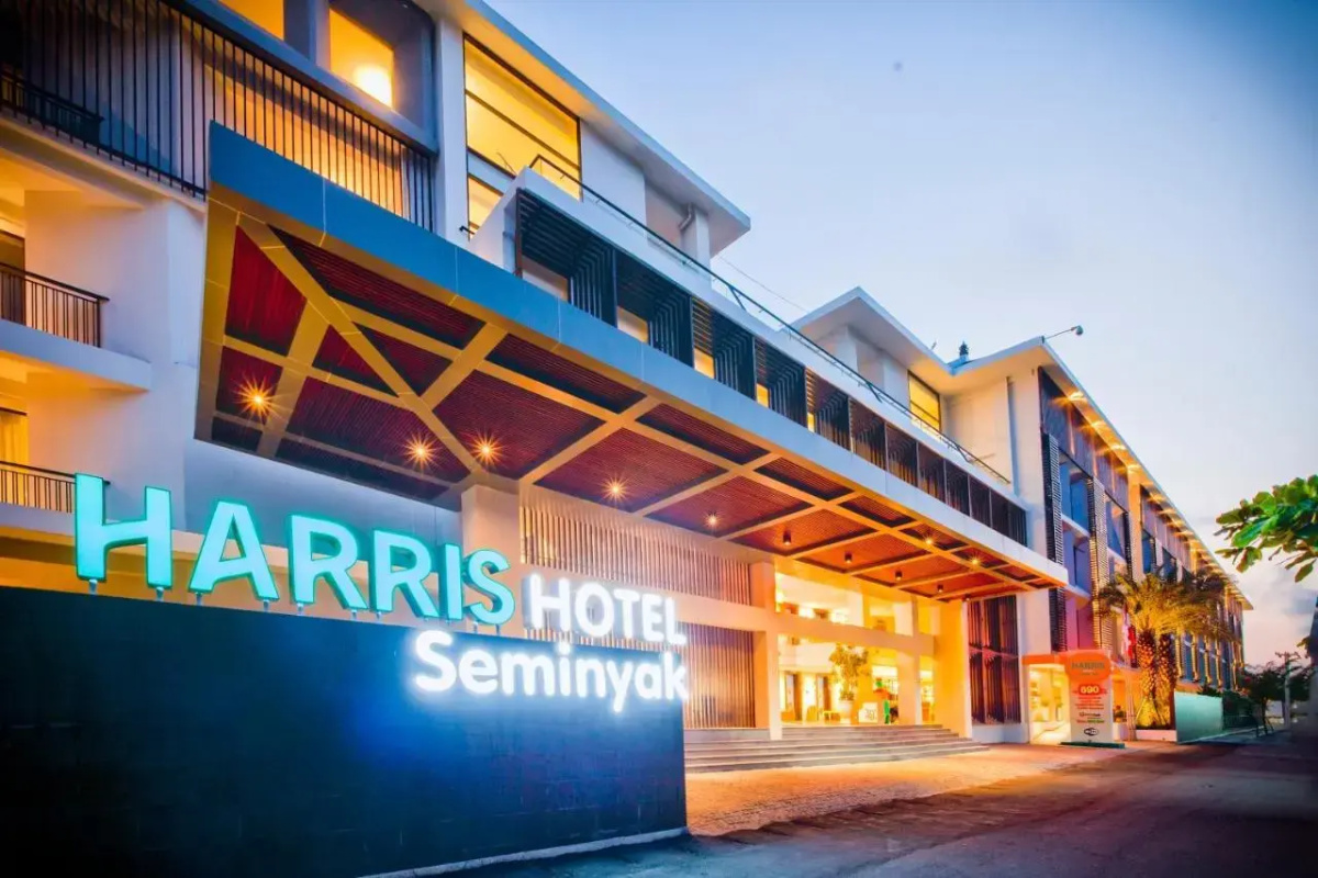 Отель Harris Hotel Seminyak Bali