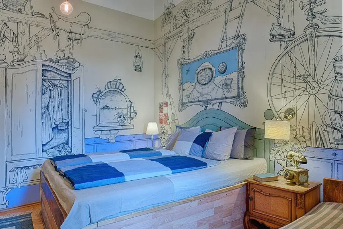 Lavender Circus Hostel