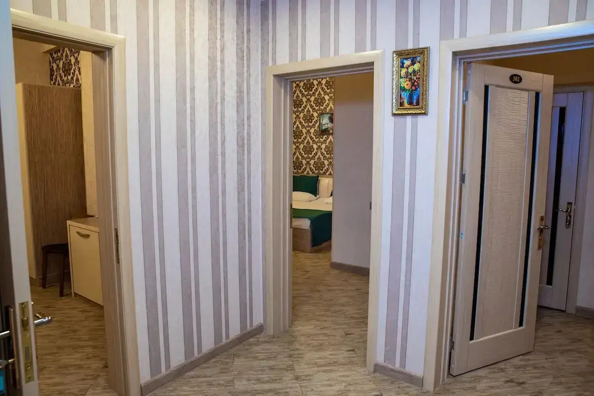 Отель Sebail Inn