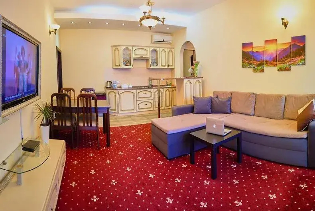 Leohostel