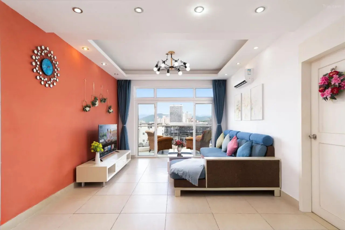 Sanya Hai Hua Apartment