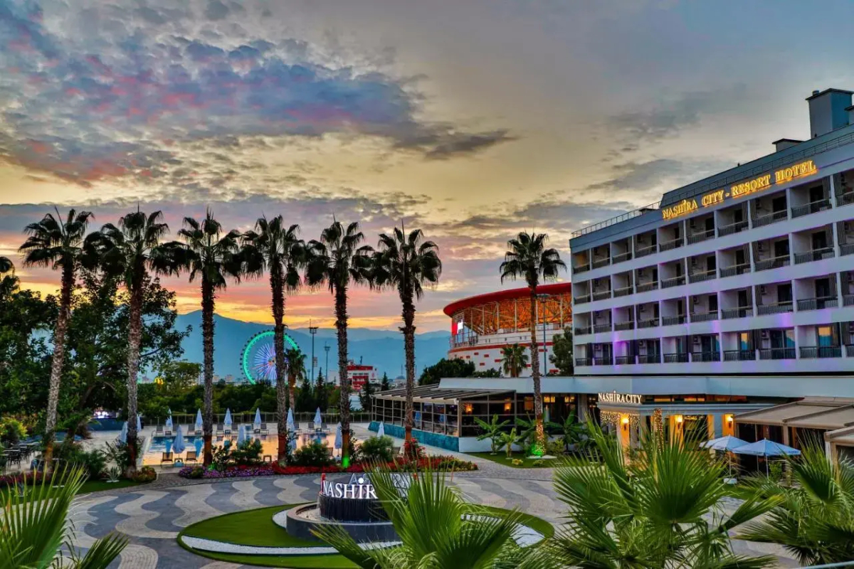 Nashira City Resort