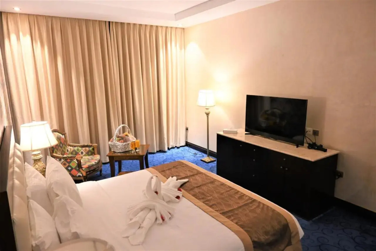 Crystal Plaza Al Majaz Hotel