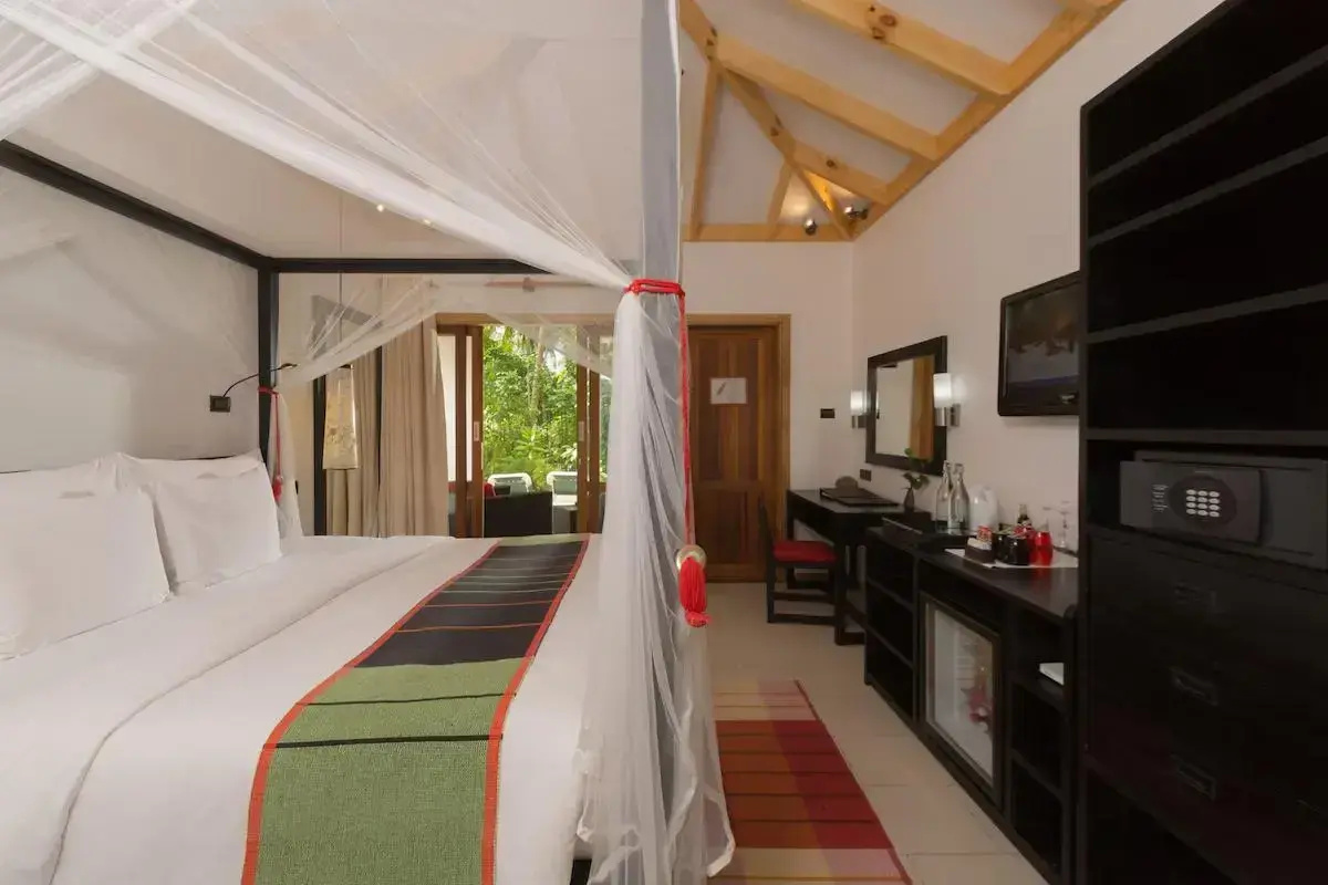 Курортный спа-отель Vilamendhoo Island