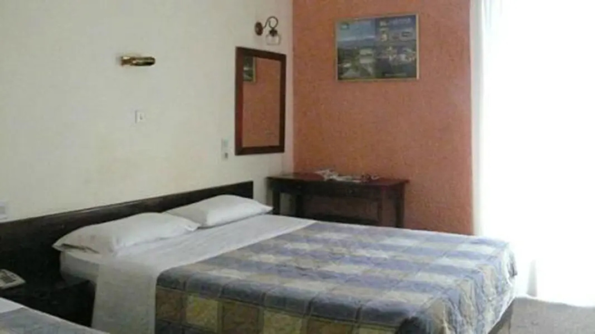 Sparta Inn