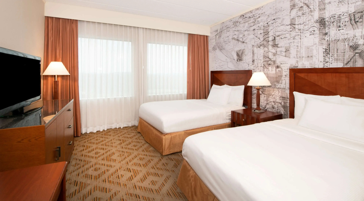 DoubleTree Suites by Hilton Hotel Philadelphia West