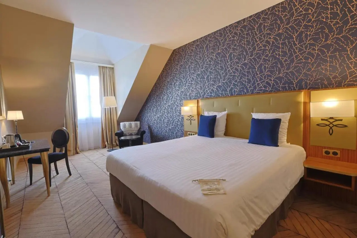 Dream Castle Hotel