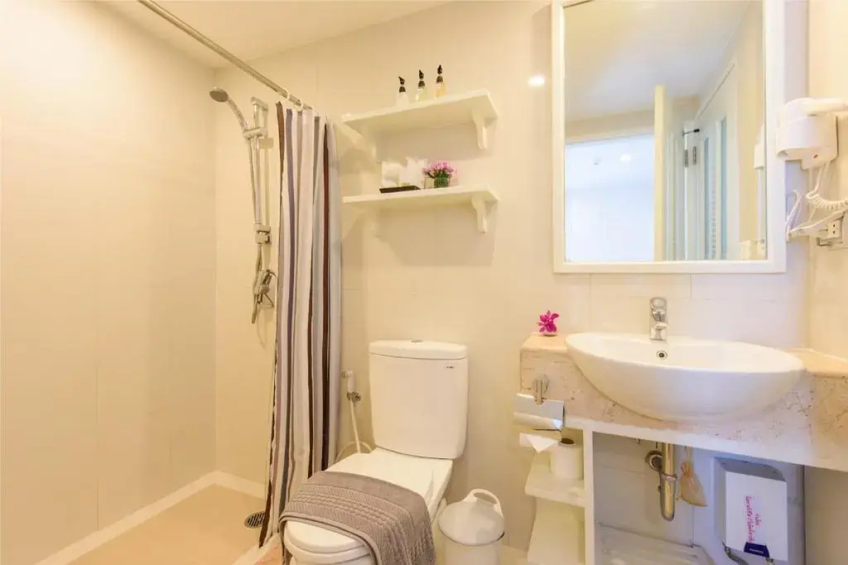 Sabai Sathorn Service Apartment