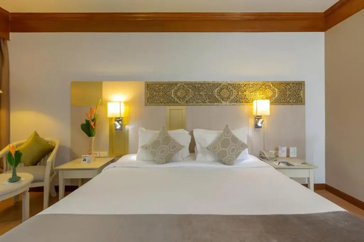 Отель Best Western Premier Bangtao Beach Resort and Spa